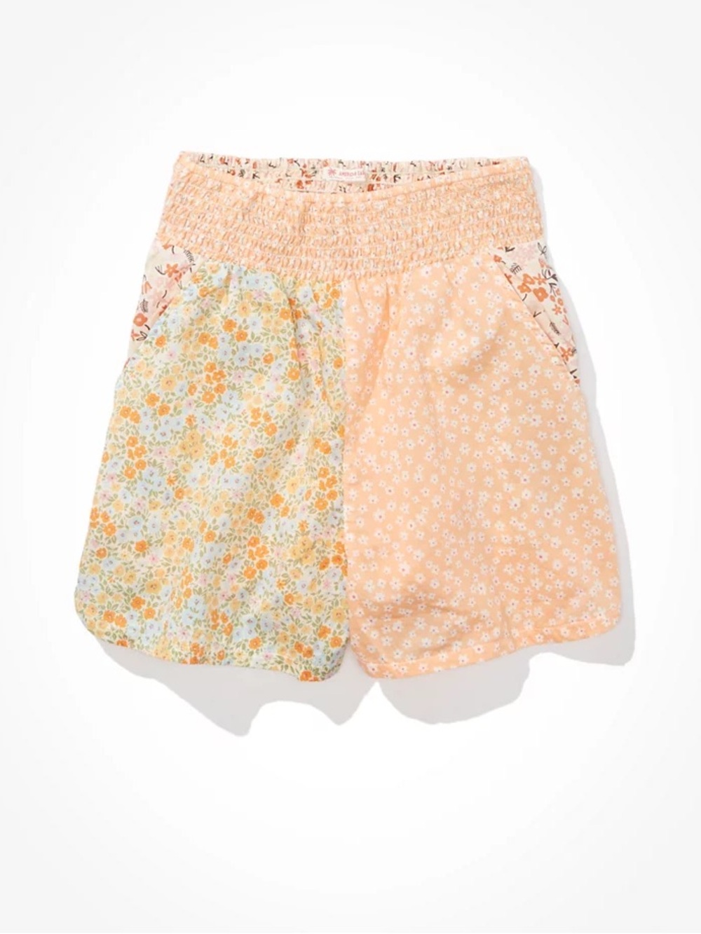 American Eagle Resort Peach Floral Patchwork Smocked High Waisted Shorts Sz M - Picture 1 of 9